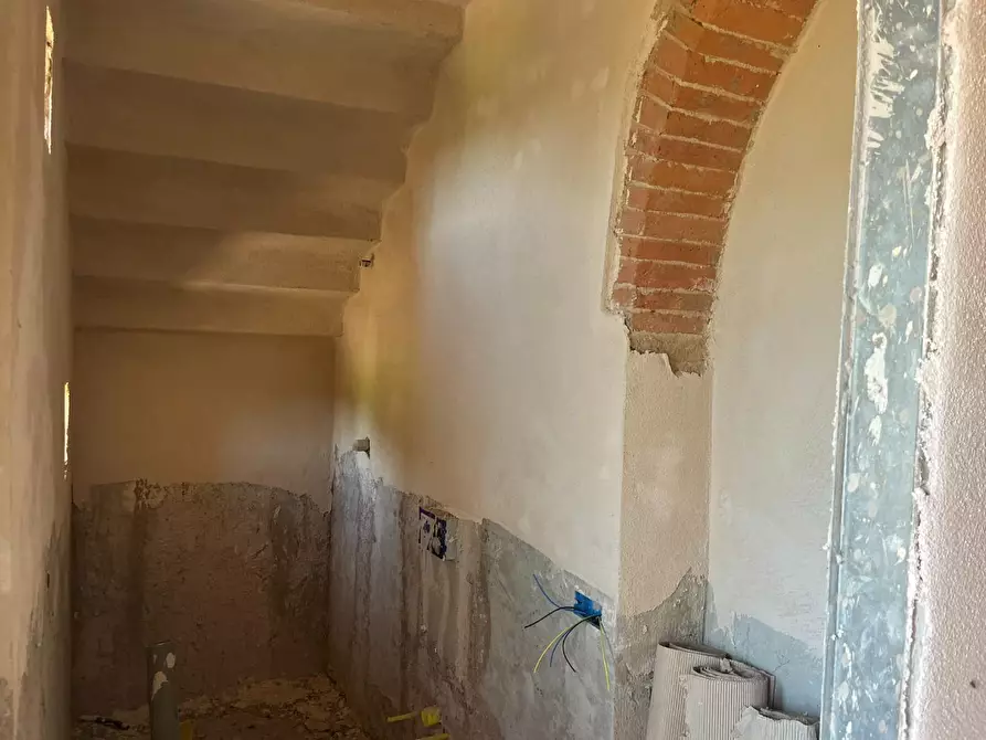 Immagine 20 di Rustico / casale in vendita  a Terricciola