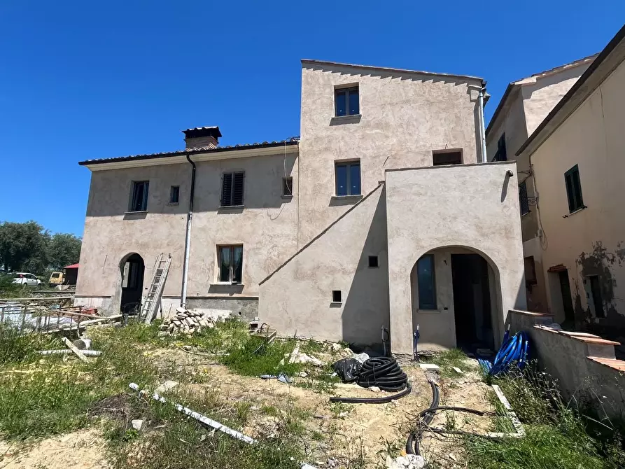 Immagine 16 di Rustico / casale in vendita  a Terricciola
