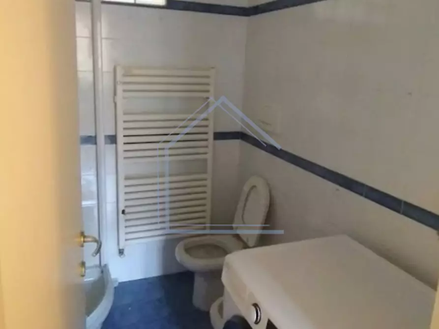 Immagine 2 di Appartamento in vendita  a Montecatini Terme