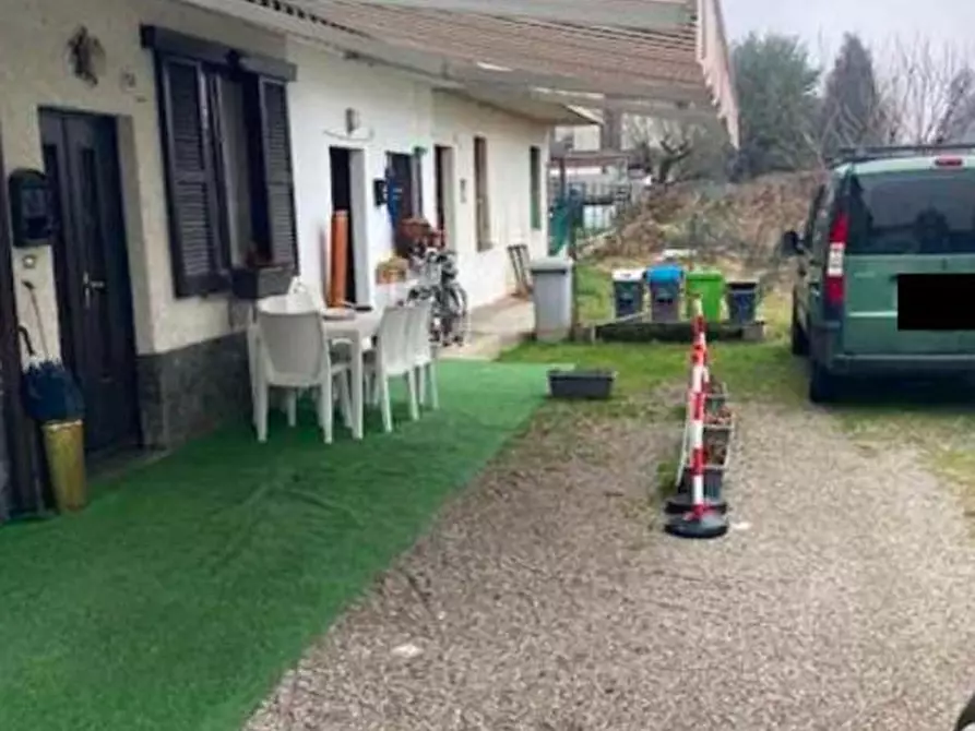 Immagine 5 di Porzione di casa in vendita  a Oggiona Con Santo Stefano