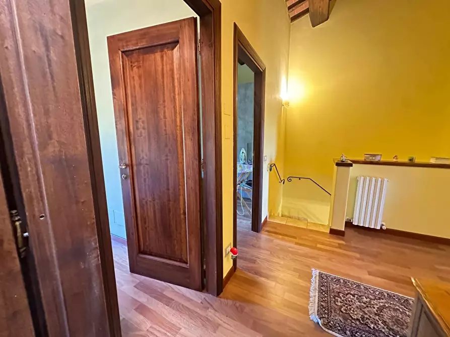 Immagine 39 di Terratetto in vendita  a Montespertoli