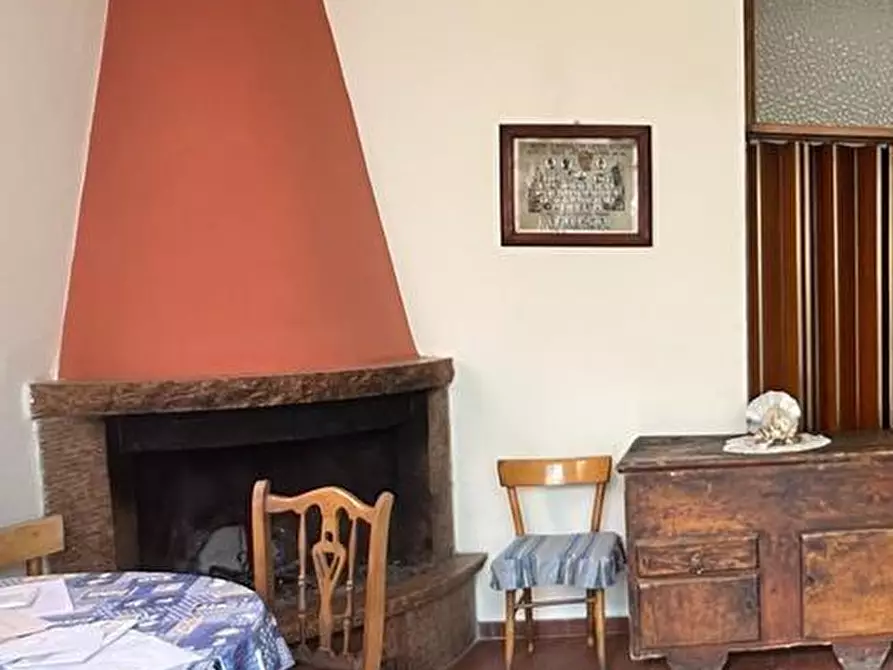 Immagine 6 di Casa indipendente in vendita  a Santa Maria A Monte