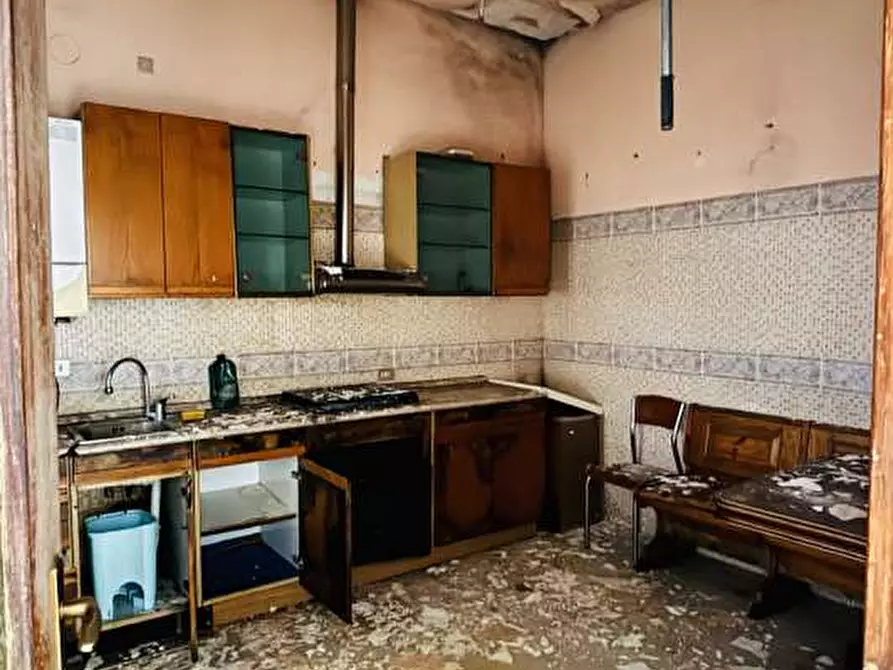 Immagine 21 di Appartamento in vendita  a Vergiate