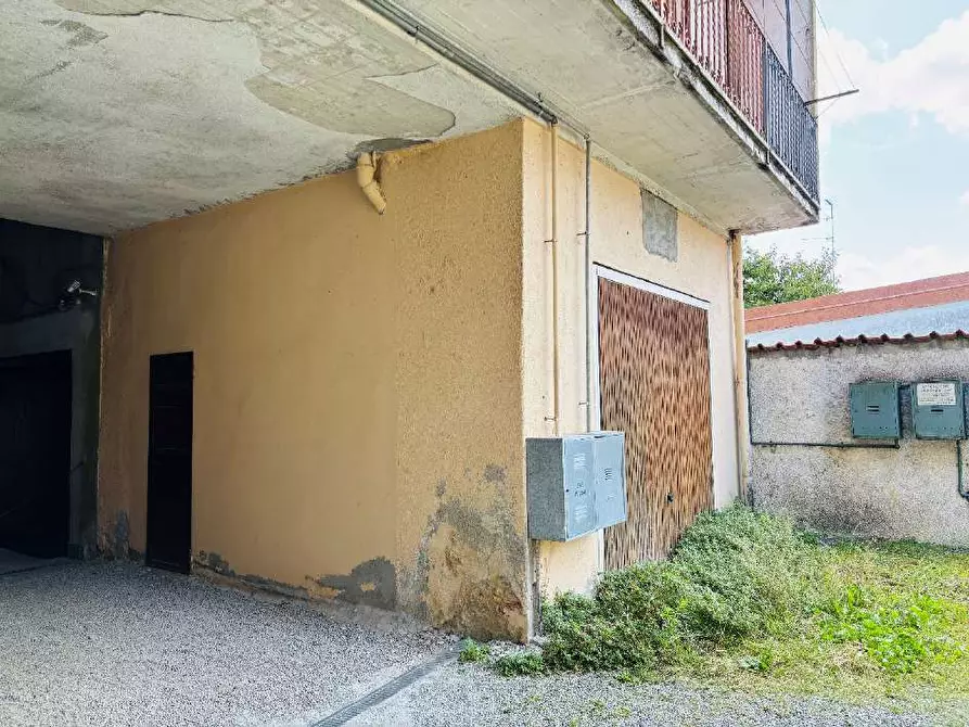 Immagine 22 di Appartamento in vendita  a Vergiate