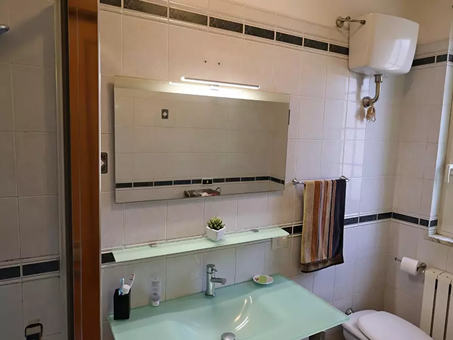 Immagine 10 di Appartamento in vendita  a Poggibonsi