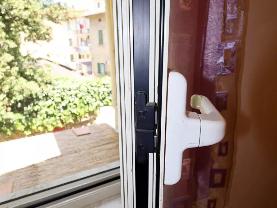 Immagine 12 di Appartamento in vendita  a Poggibonsi