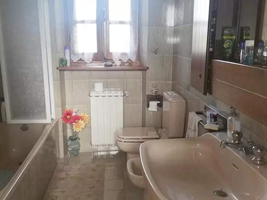 Immagine 21 di Casa indipendente in vendita  a Pietrasanta