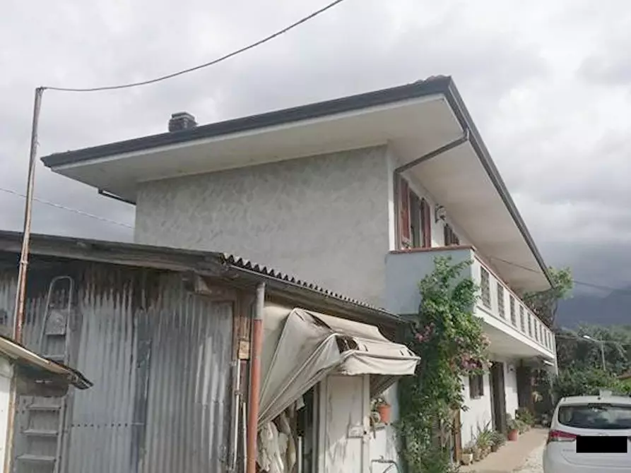 Immagine 5 di Casa indipendente in vendita  a Pietrasanta