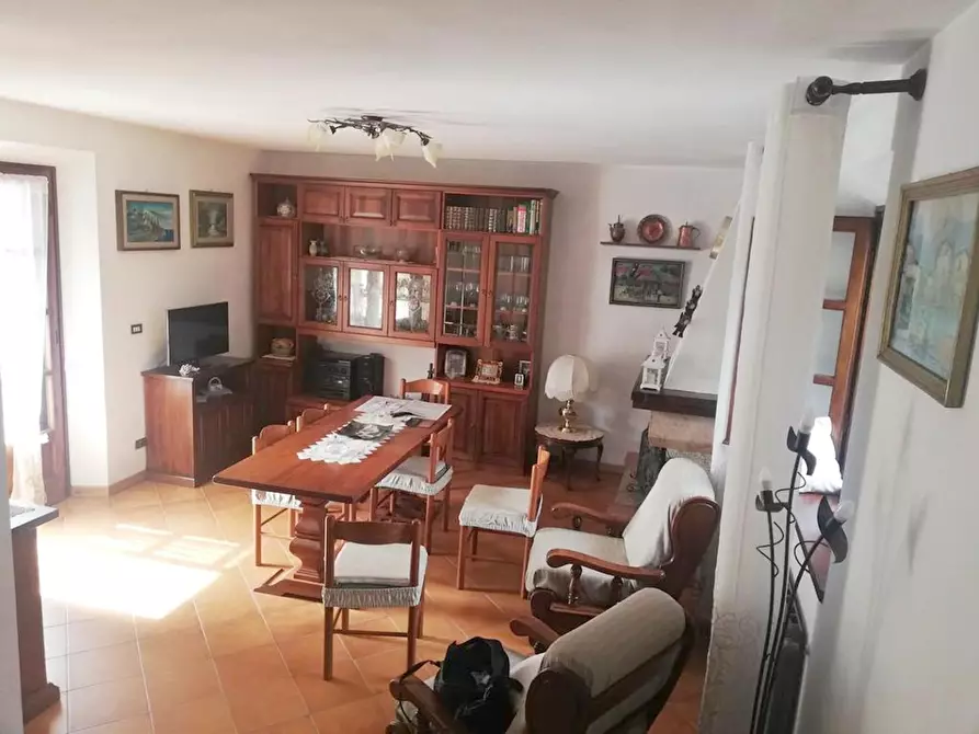 Immagine 9 di Casa indipendente in vendita  a Pietrasanta