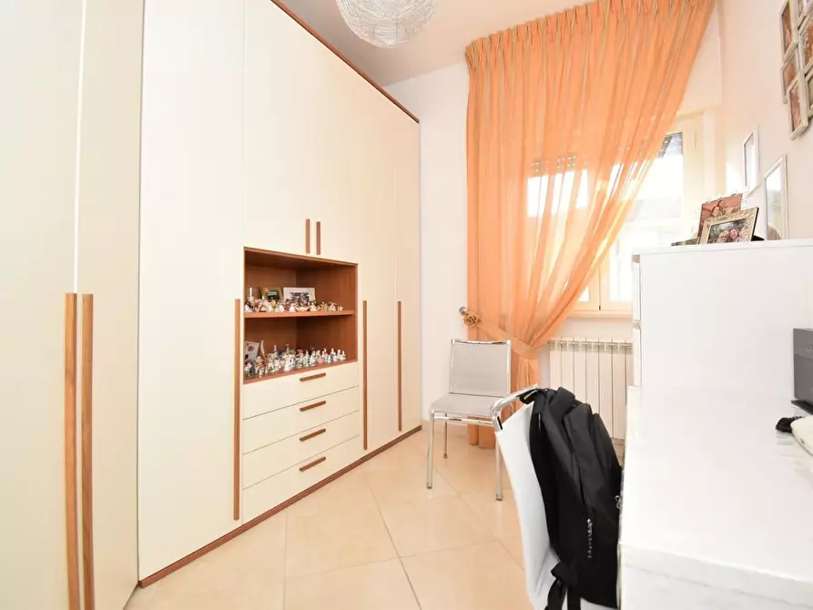 Immagine 10 di Appartamento in vendita  a Camaiore