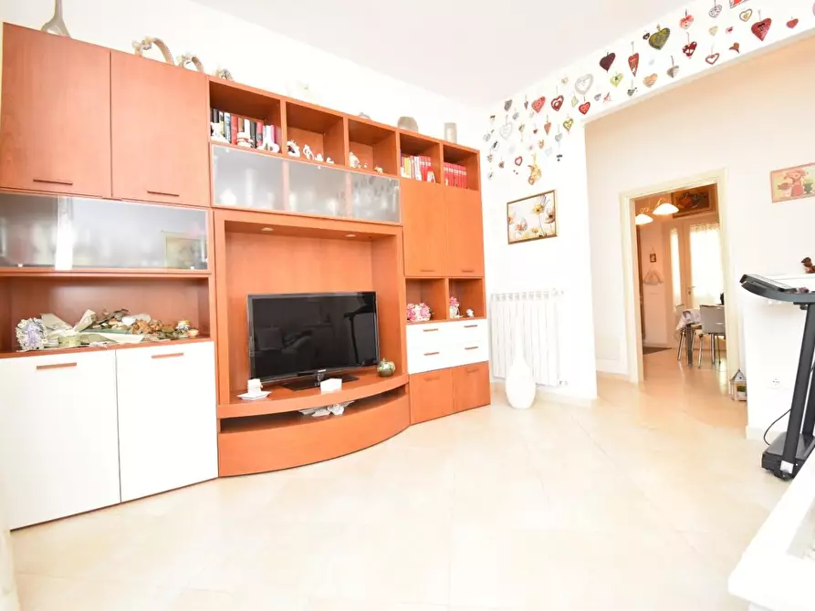 Immagine 7 di Appartamento in vendita  a Camaiore
