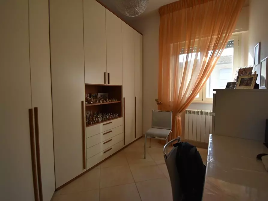 Immagine 15 di Appartamento in vendita  a Camaiore