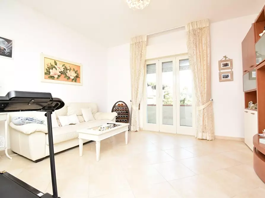 Immagine 14 di Appartamento in vendita  a Camaiore