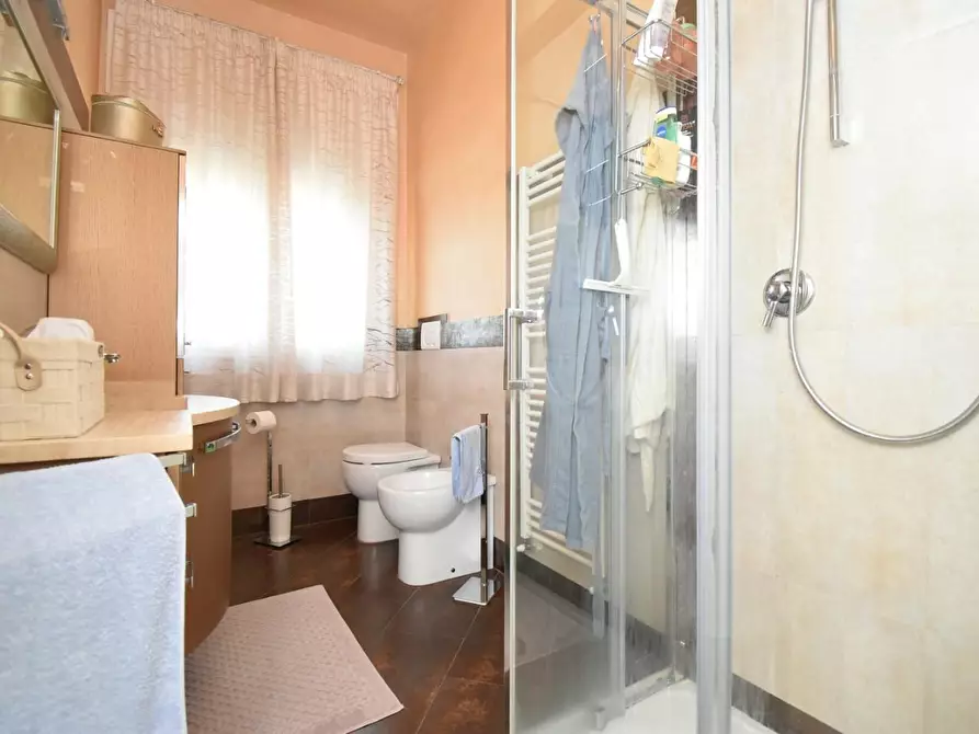 Immagine 11 di Appartamento in vendita  a Camaiore