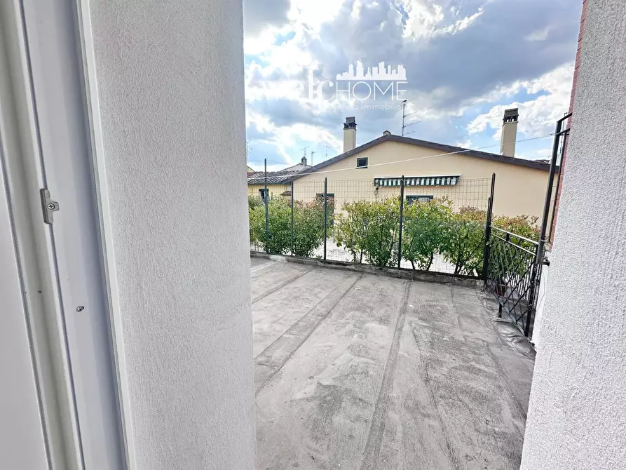 Immagine 18 di Terratetto in vendita  a Campi Bisenzio