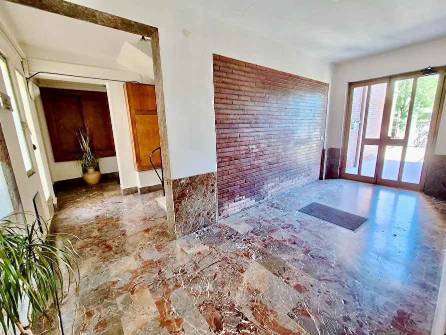 Immagine 30 di Appartamento in vendita  a Pisa