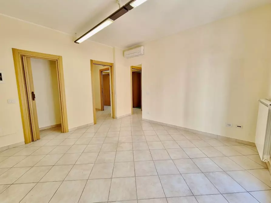 Immagine 12 di Appartamento in vendita  a Pisa