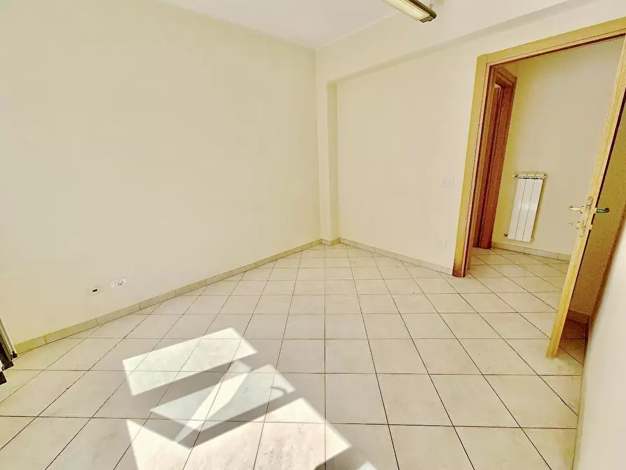 Immagine 25 di Appartamento in vendita  a Pisa