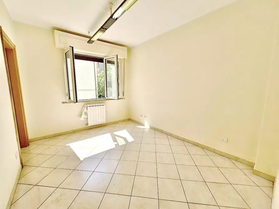 Immagine 18 di Appartamento in vendita  a Pisa