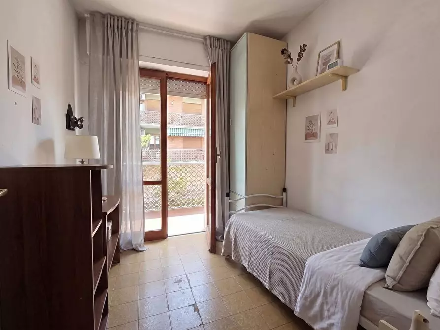 Immagine 7 di Appartamento in vendita  a Massa
