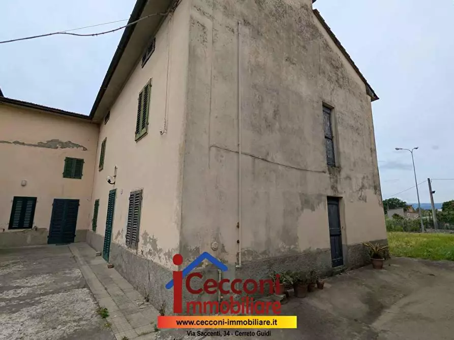 Immagine 2 di Casa indipendente in vendita  a Larciano