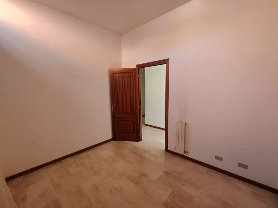 Immagine 19 di Appartamento in vendita  a Chiavari