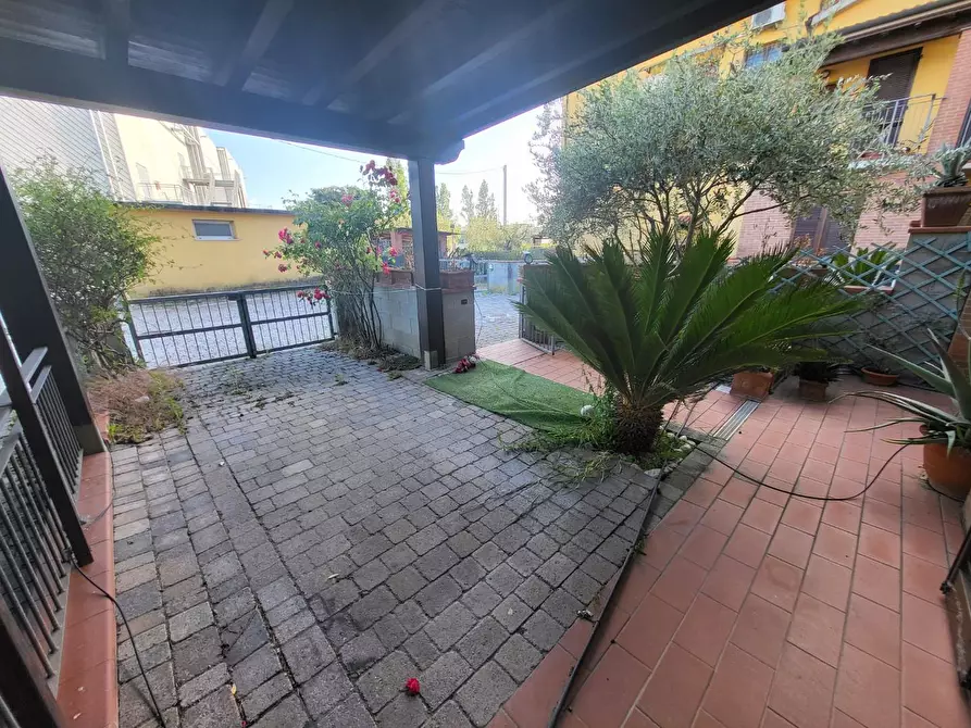 Immagine 1 di Appartamento in vendita  a Pontedera
