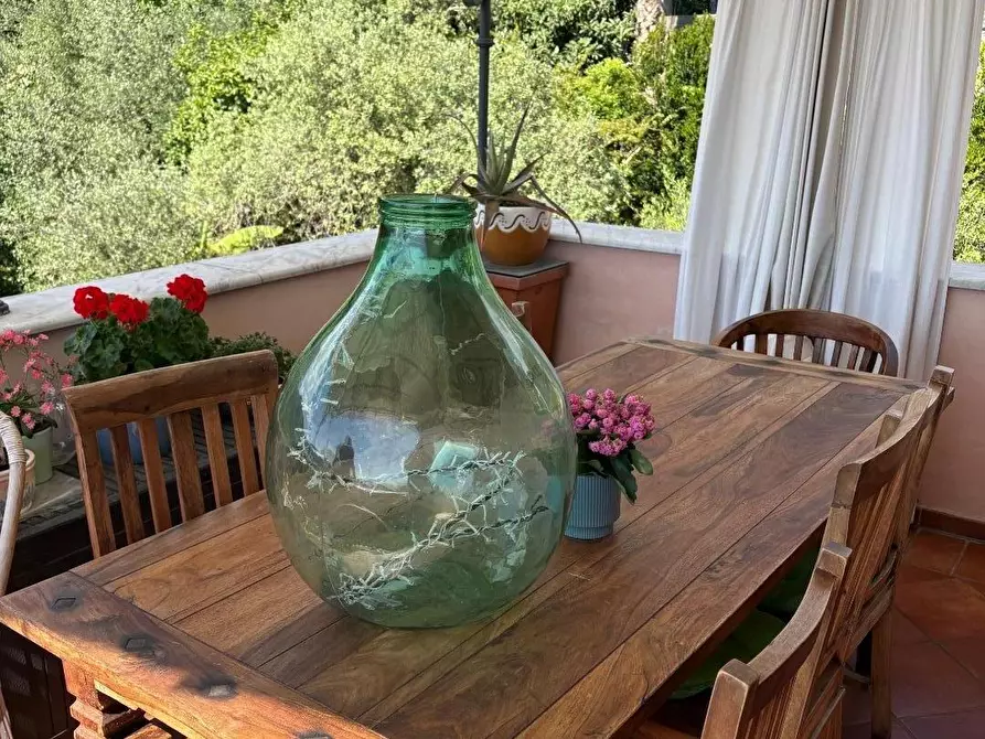 Immagine 3 di Casa semindipendente in vendita  a Massa