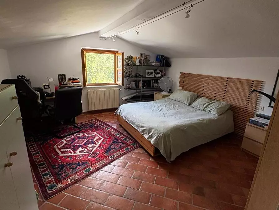 Immagine 9 di Casa semindipendente in vendita  a Massa