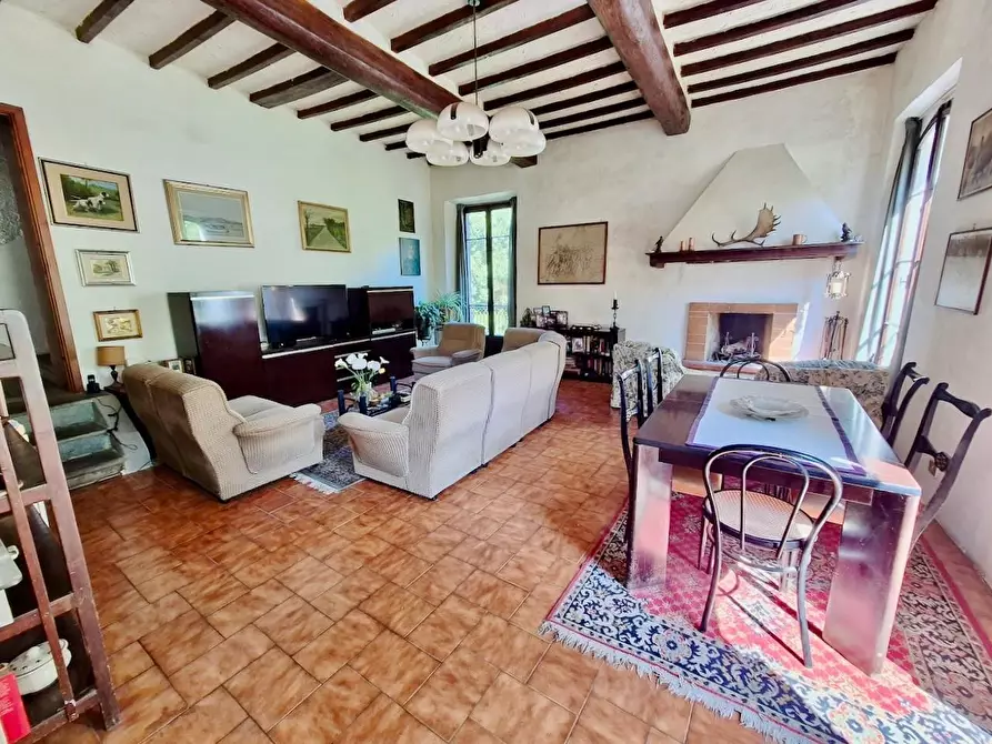 Immagine 26 di Rustico / casale in vendita  a Calci