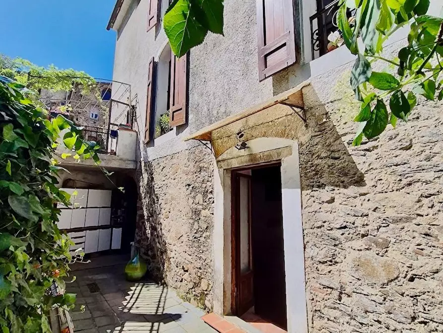 Immagine 22 di Rustico / casale in vendita  a Calci