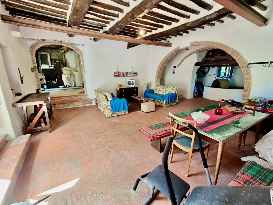 Immagine 25 di Rustico / casale in vendita  a Calci