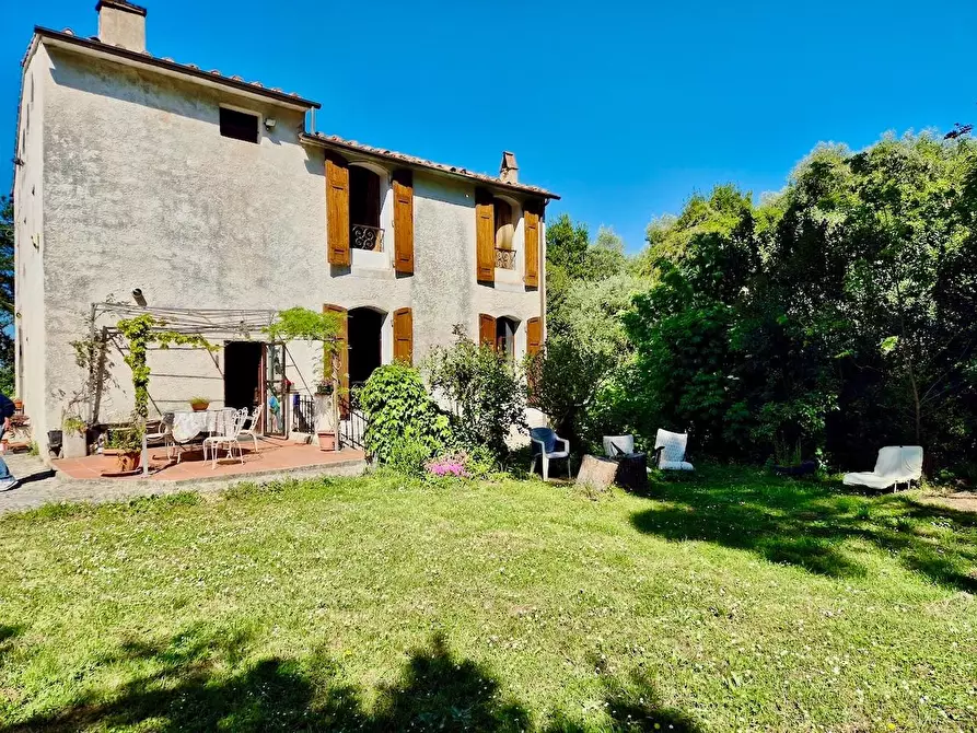 Immagine 2 di Rustico / casale in vendita  a Calci