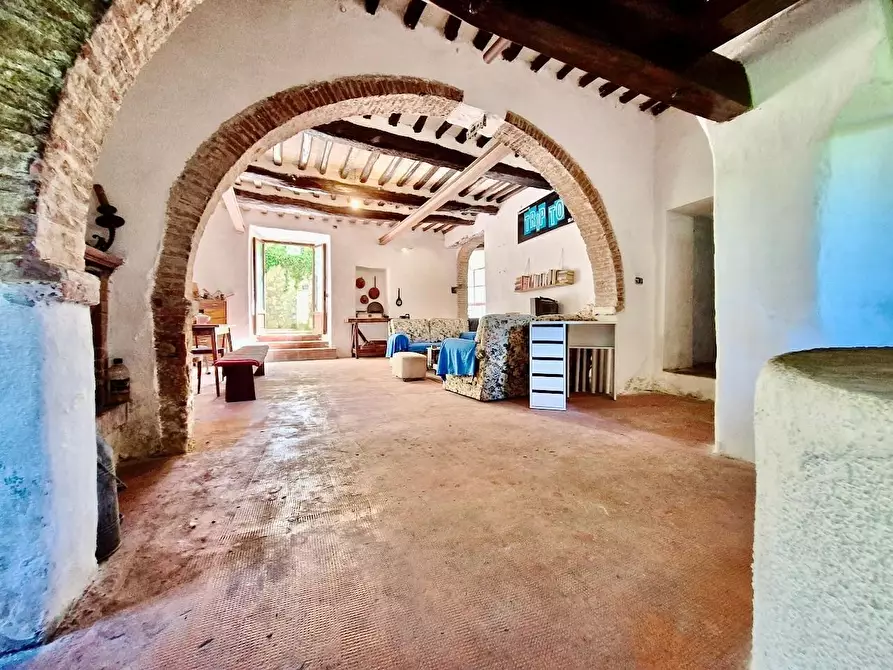 Immagine 12 di Rustico / casale in vendita  a Calci