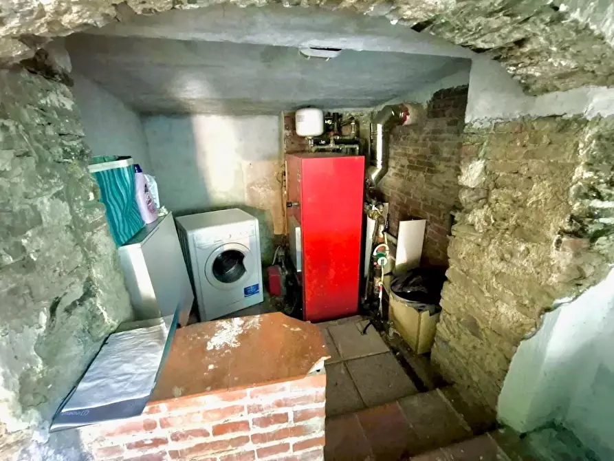 Immagine 11 di Rustico / casale in vendita  a Calci