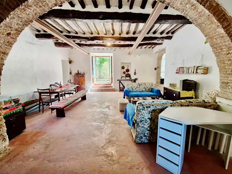 Immagine 13 di Rustico / casale in vendita  a Calci