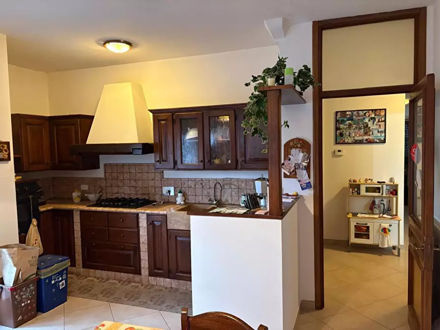 Immagine 2 di Appartamento in vendita  a Cascina