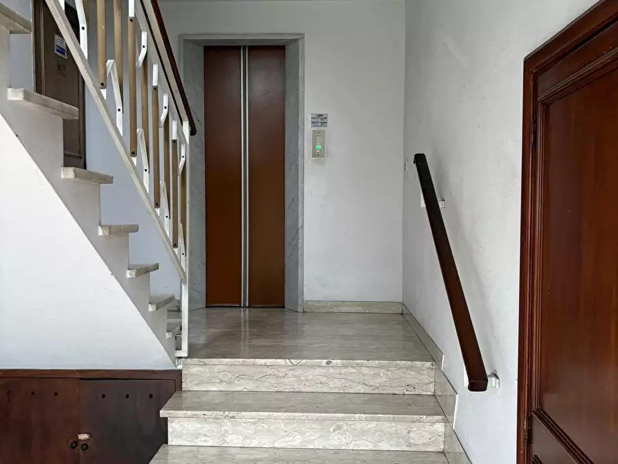 Immagine 11 di Appartamento in vendita  a Cascina