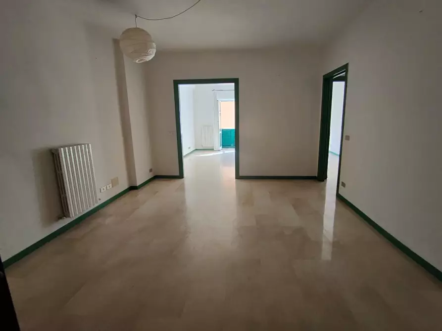 Immagine 11 di Appartamento in vendita  a Chiavari