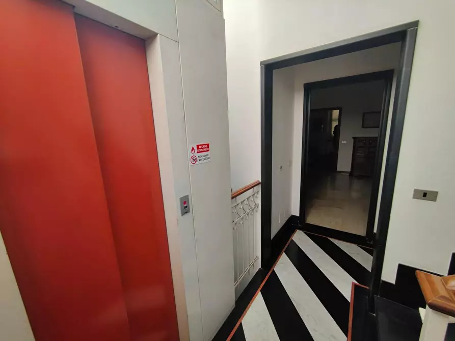 Immagine 3 di Appartamento in vendita  a Chiavari