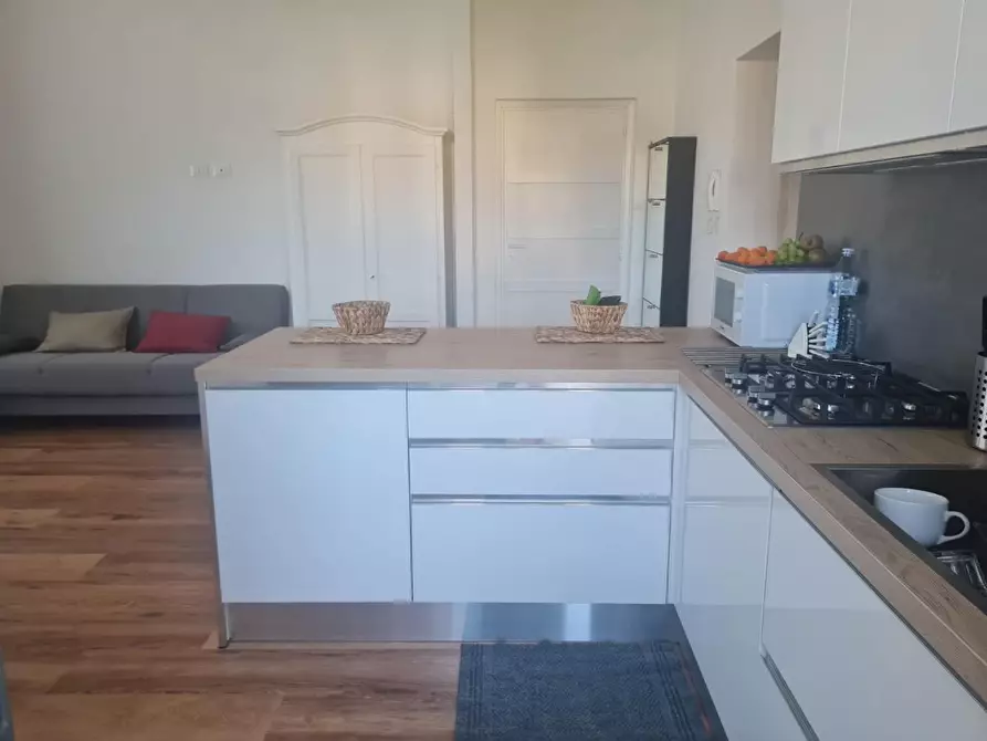 Immagine 4 di Appartamento in affitto  a Camaiore