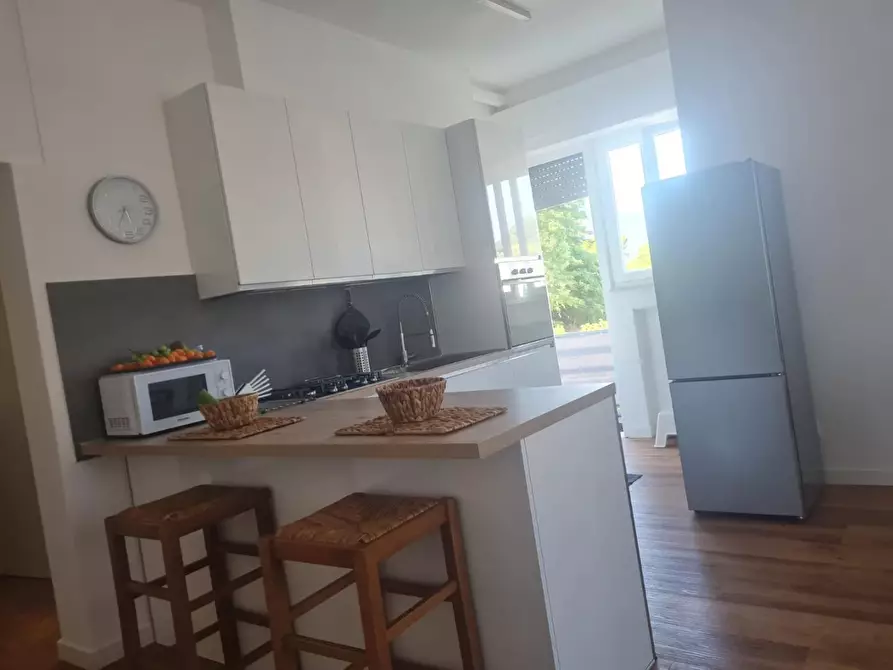 Immagine 3 di Appartamento in affitto  a Camaiore