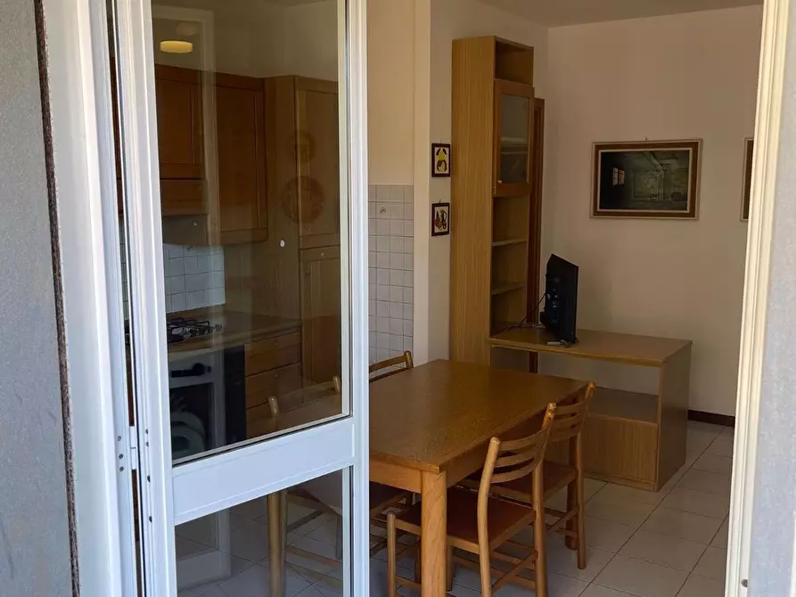 Immagine 3 di Appartamento in affitto  a Camaiore