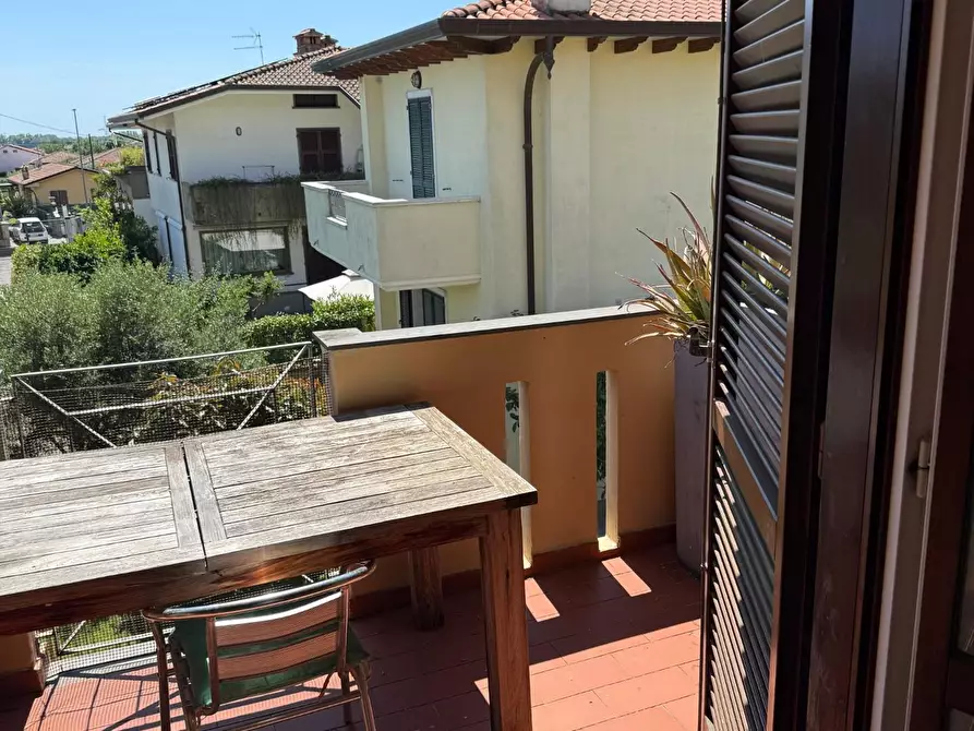 Immagine 5 di Appartamento in vendita  a Massa