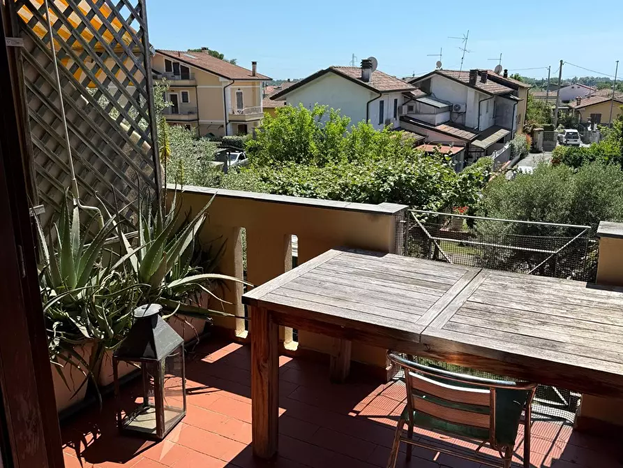 Immagine 6 di Appartamento in vendita  a Massa
