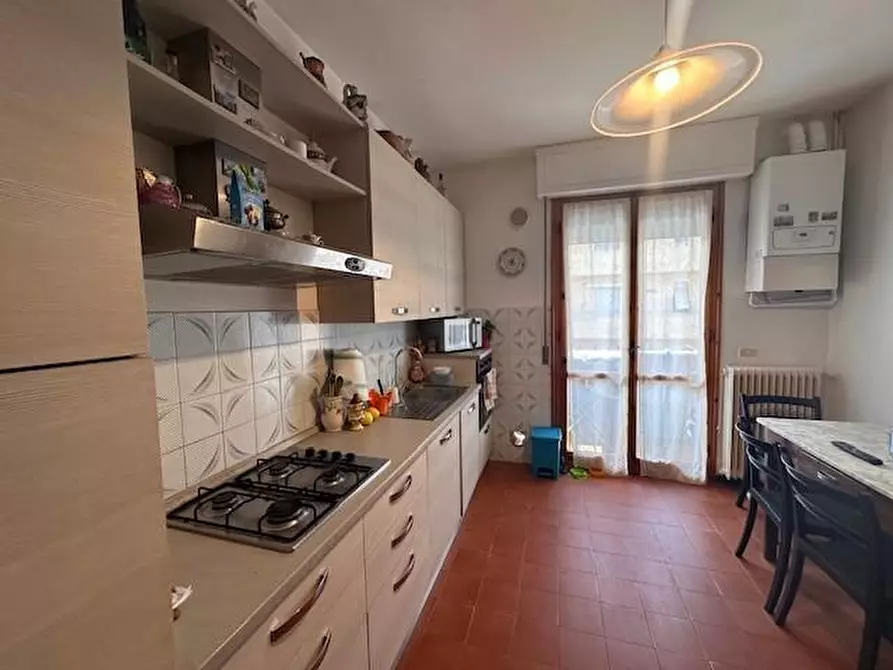 Immagine 2 di Appartamento in vendita  a Cascina