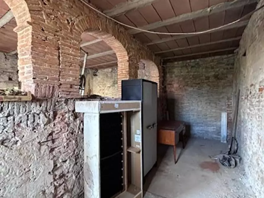 Immagine 10 di Terratetto in vendita  a Pisa