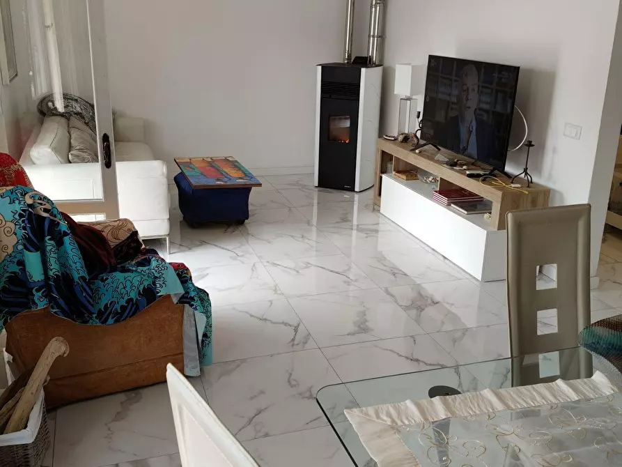 Immagine 6 di Appartamento in affitto  a Rosignano Marittimo