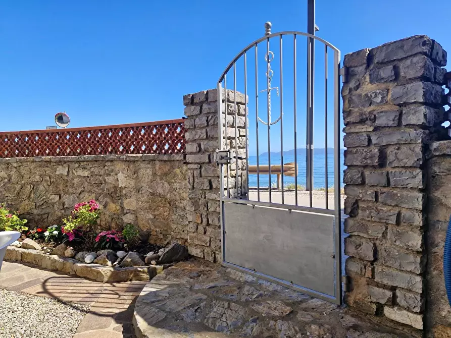 Immagine 2 di Porzione di casa in vendita  a Rio