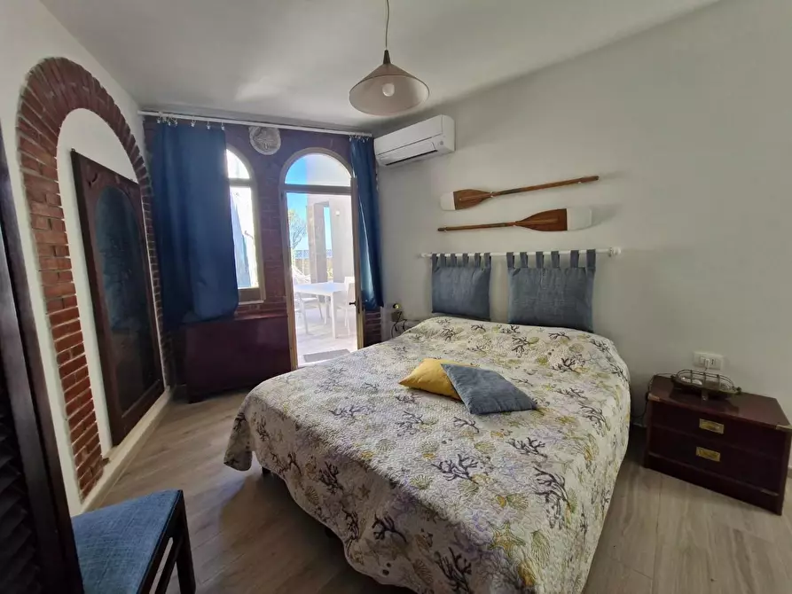 Immagine 29 di Porzione di casa in vendita  a Rio